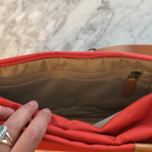 Bellroy Red sling Bag - Picture 6 of 6